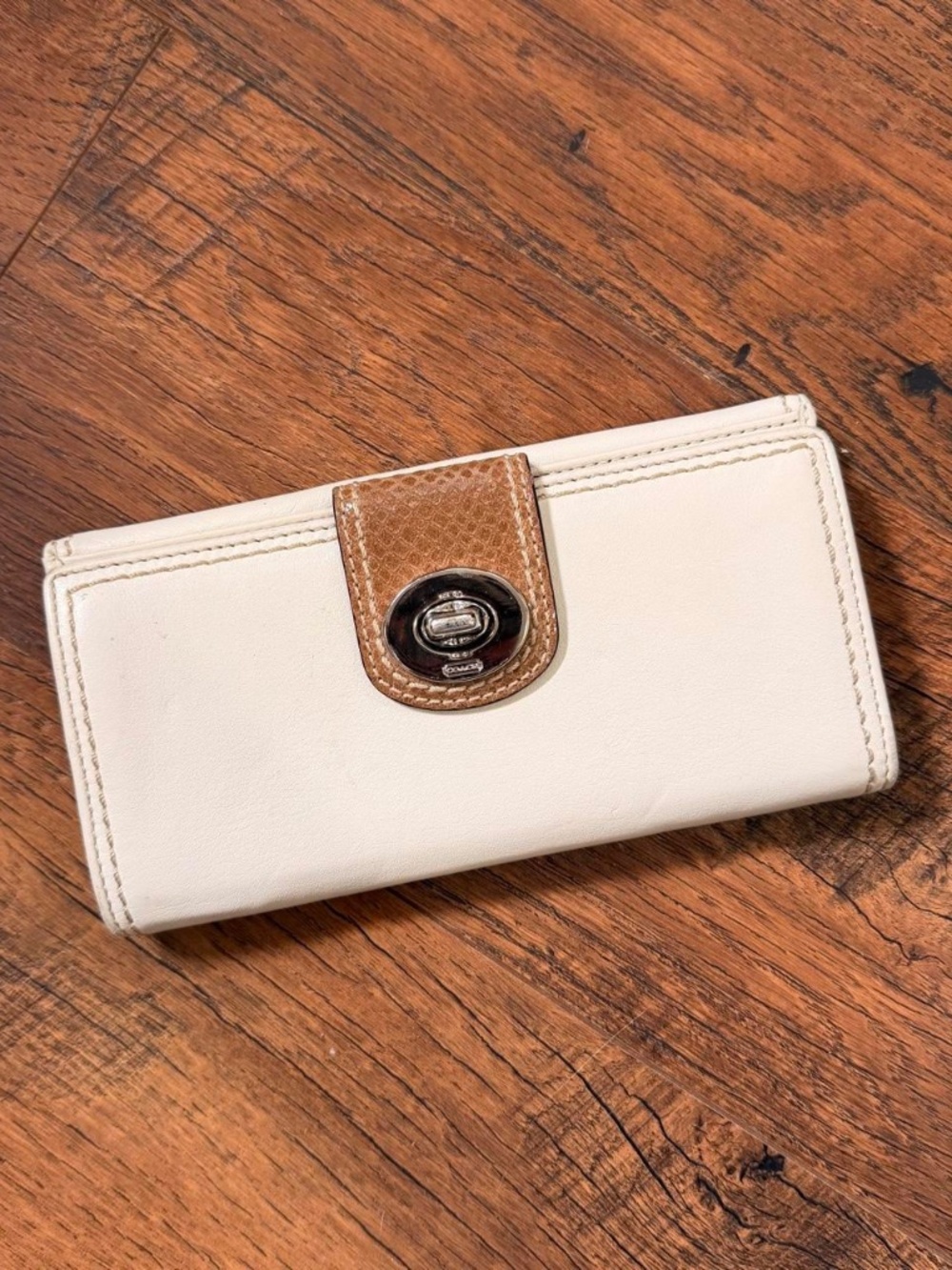 Vintage Coach White & Brown Leather Turnlock Long Wallet Y2K